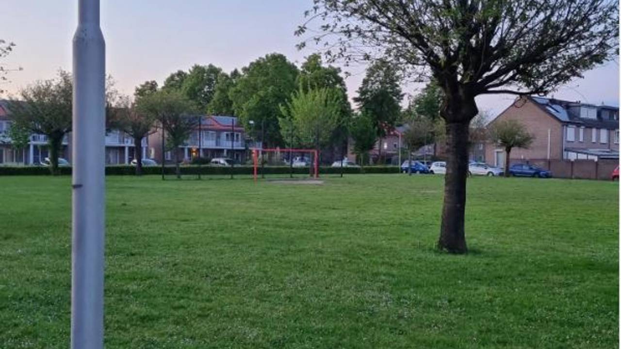 De mishandeling vond plaats aan het Heischeuthof in Oss (foto: Instagram politie Maasland-Oss).