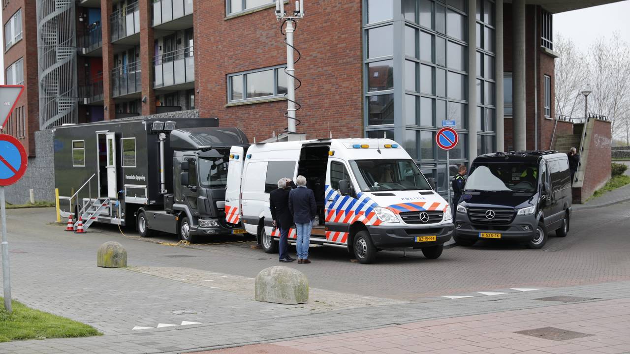 Reconstructie van de schietpartij die in september 2018 plaatsvond aan de Goudbaard in Bergen op Zoom (foto: Christian Traets/SQ Vision).