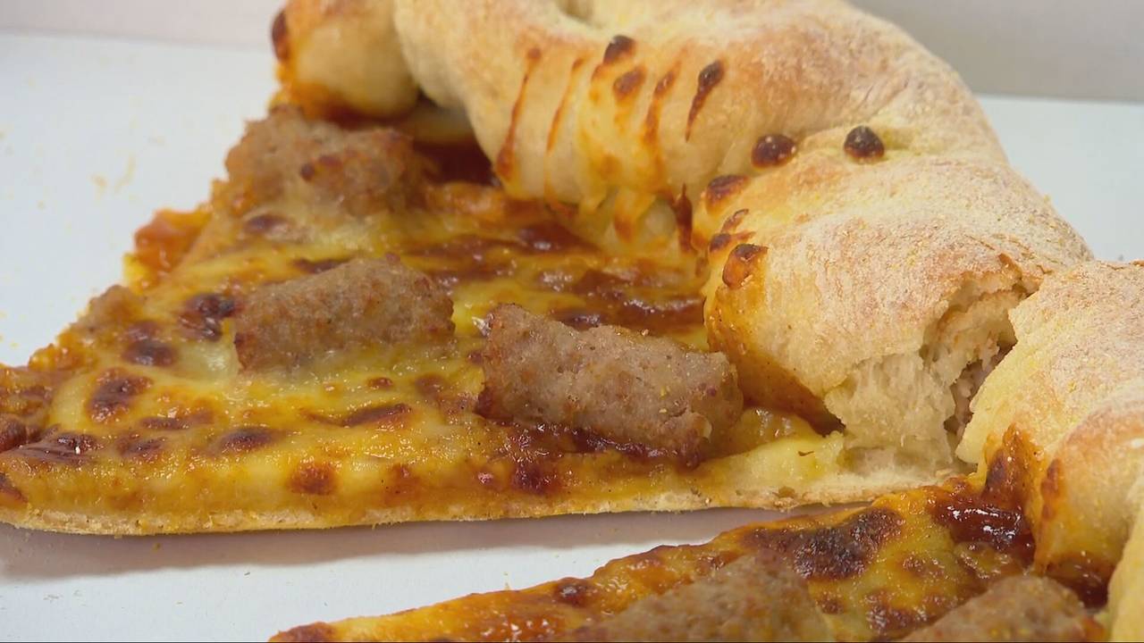 De pizza worstenbrood (foto: floortje Steigenga).