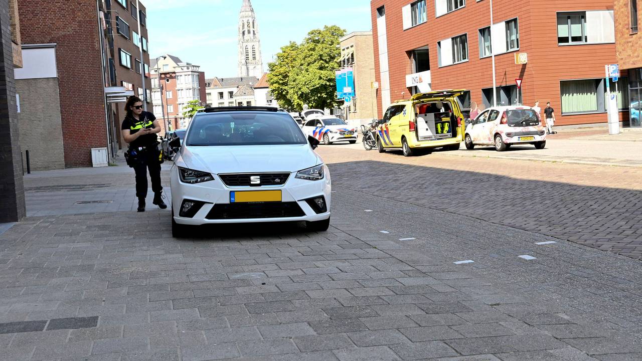 Politie bezig met onderzoek (foto: Perry Roovers/Persbureau Heitink).