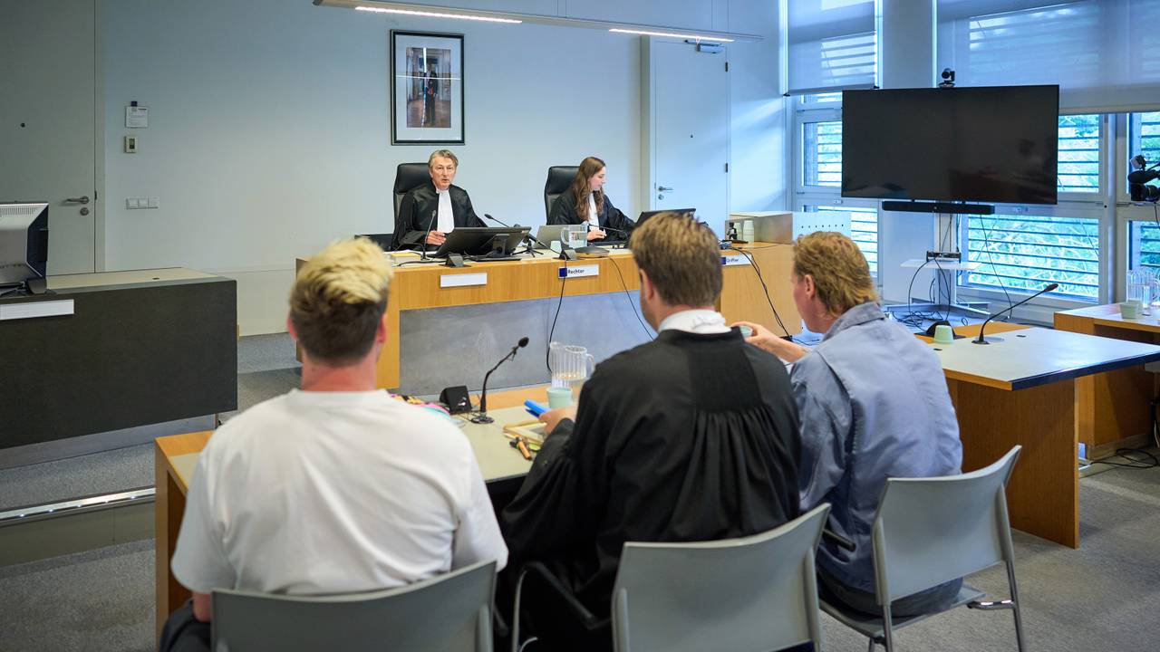 De Kapotte Kachels zaten woensdag in de rechtbank in Utrecht (foto: ANP).
