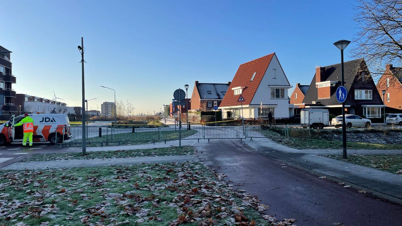 De wijk Bosselaar-Zuid is afgesloten vanwege materiaal met asbest.