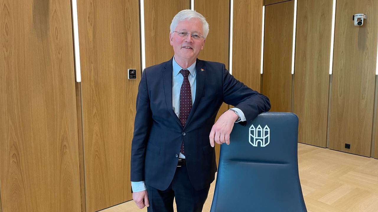 De Tilburgse burgemeester Theo Weterings (archieffoto: Tom van den Oetelaar).