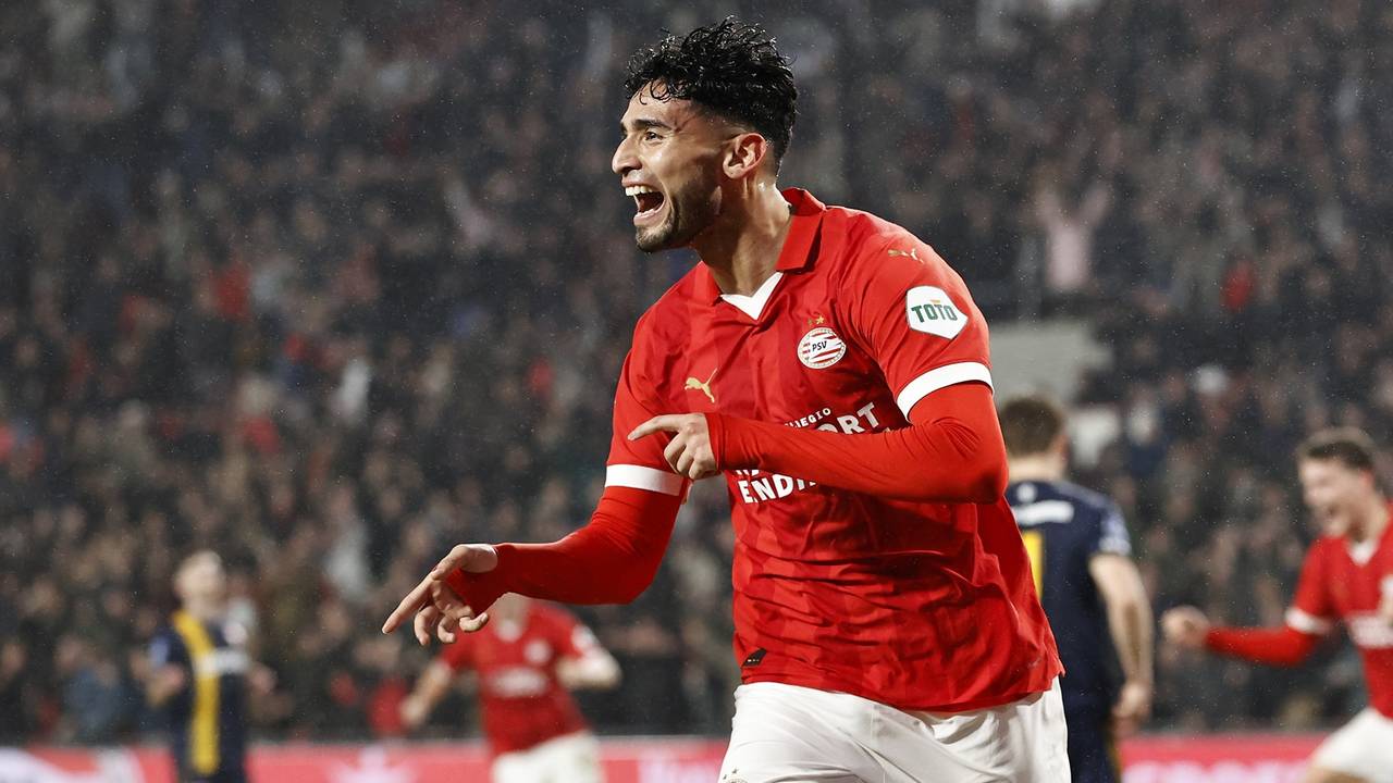 Ricardo Pepi viert zijn doelpunt in de blessuretijd (foto: ANP/Maurice van Steen).