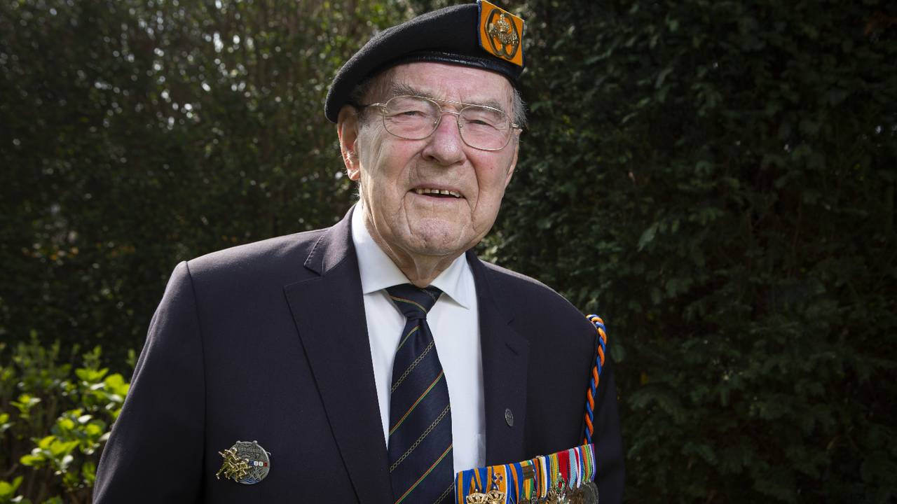 Hemmes was een van de laatste nog levende Engelandvaarders (foto: ANP).