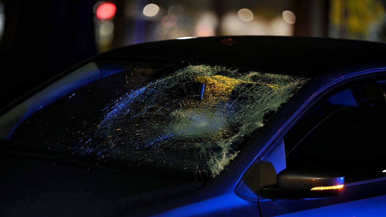 Hoe het mis kon gaan op de kruising in Tilburg wordt onderzocht (foto: Toby de Kort/SQ Vision).