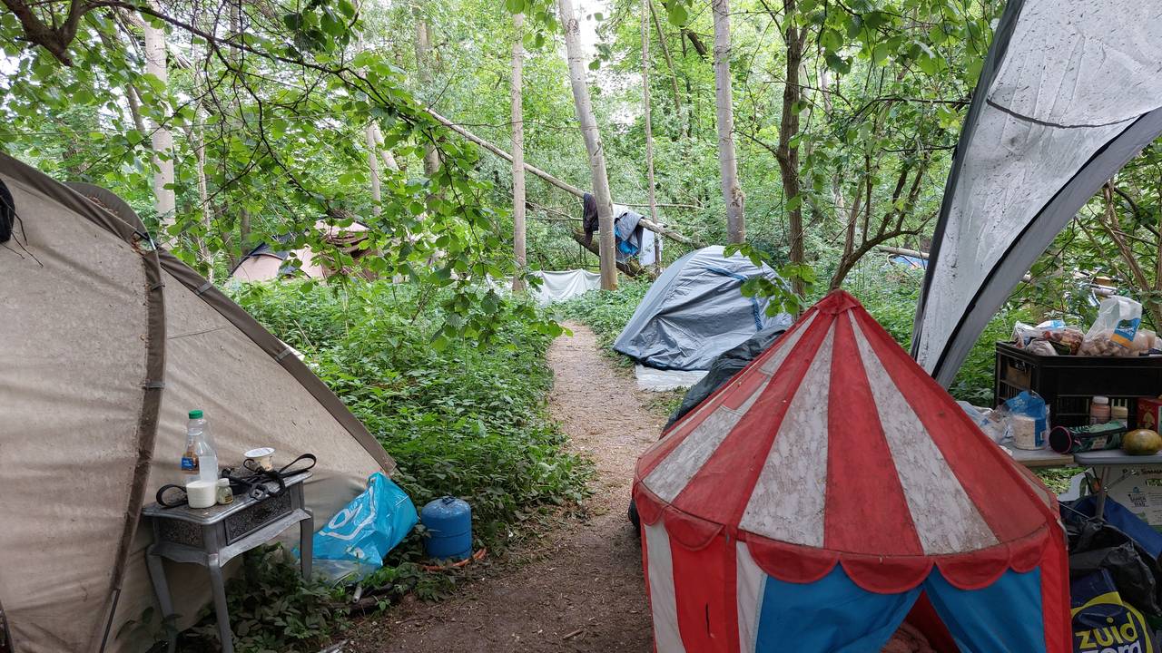 De illegale mini-camping in Eindhoven .