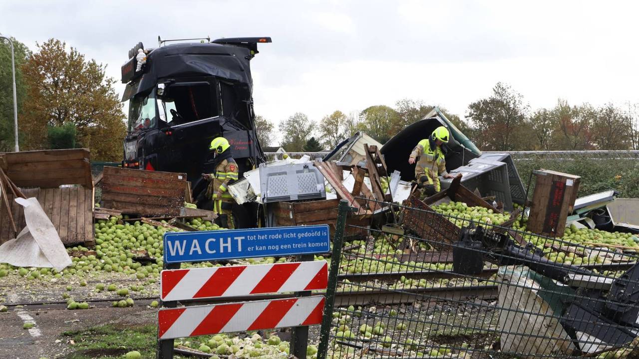 100 meter spoor kapot: zeker tot zondag geen treinen Utrecht - Den Bosch