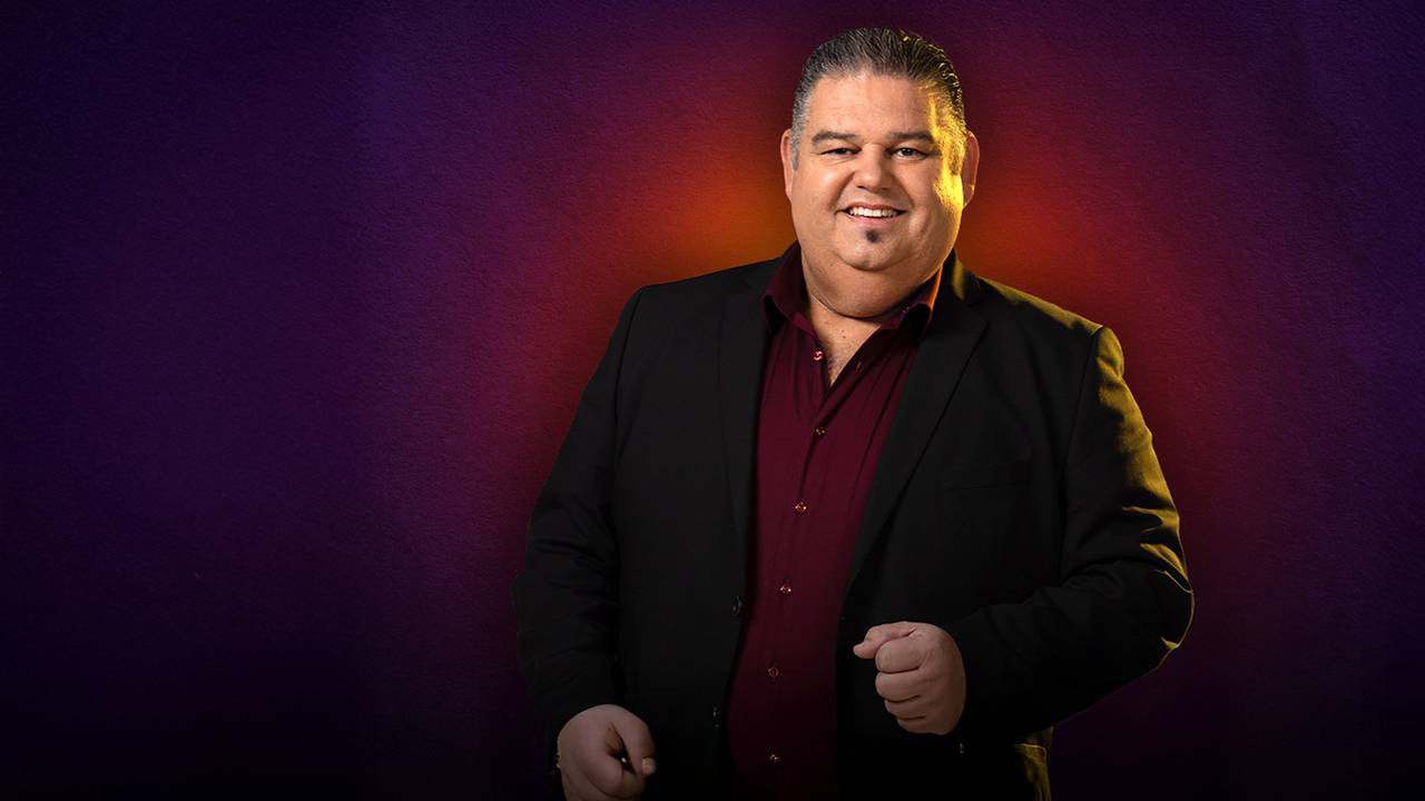 Django Wagner stond dit jaar in Carré. Hij neemt je mee vanaf de voorbereiding tot het concert.