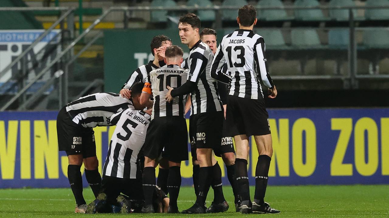 Willem den Dekker scoorde tweemaal namens VV Gemert (Foto: Orange Pictures).