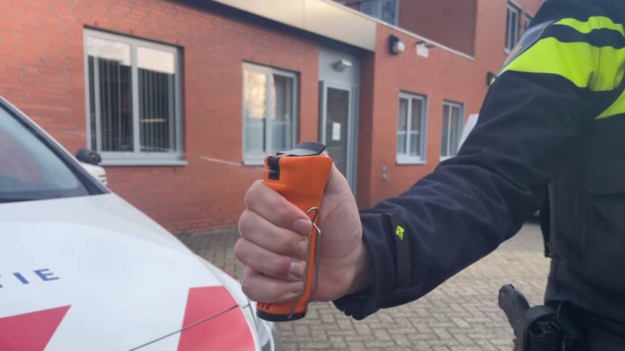 De UV-spray werd niet gebruikt (archieffoto: Facebook politie Roosendaal).