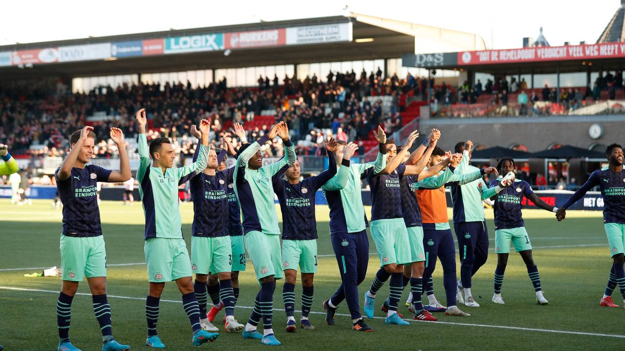 PSV viert de overwinning tegen Sparta op het Kasteel (foto: ANP 2022/Bart Stoutjesdijk).