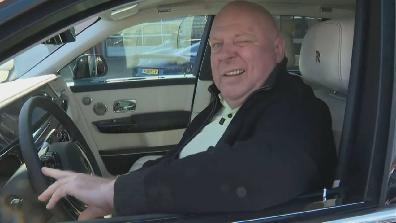 Peter heeft zichzelf een auto van zes ton cadeau gedaan.