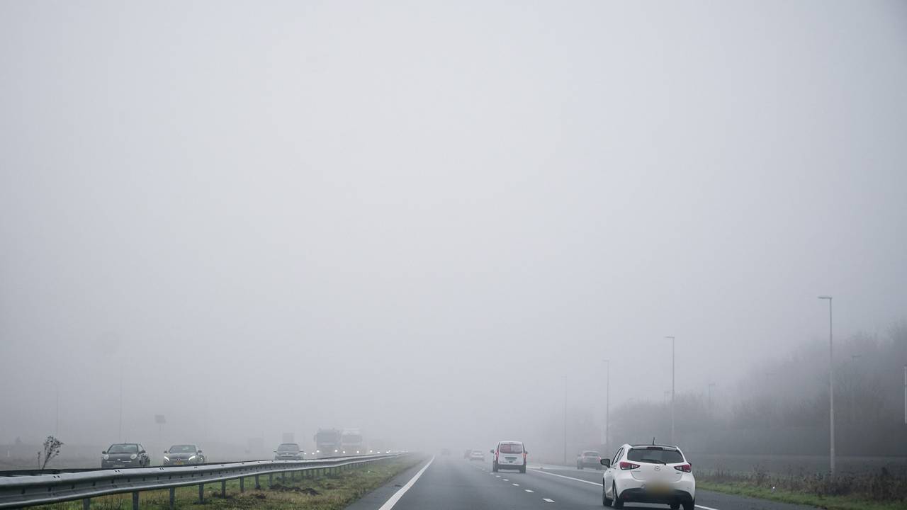 Waarschuwing voor dichte mist. (foto: ANP).