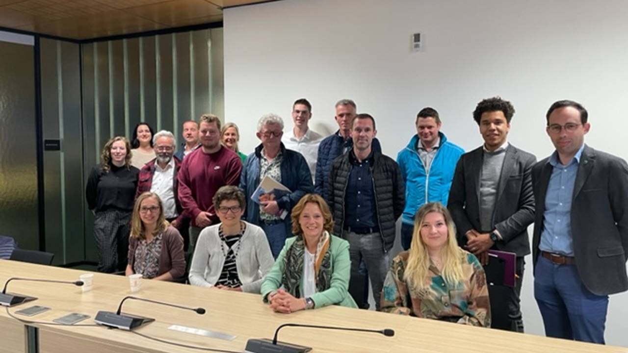 De cursisten die een baan als politicus wel zien zitten. (foto: Tessel LInders)