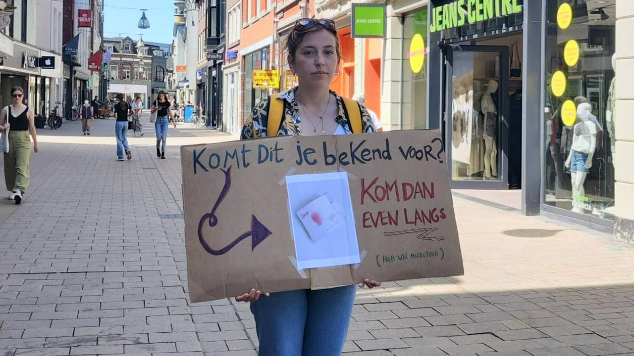 Marieke in het centrum van Tilburg (foto: MikkieTollenaar).