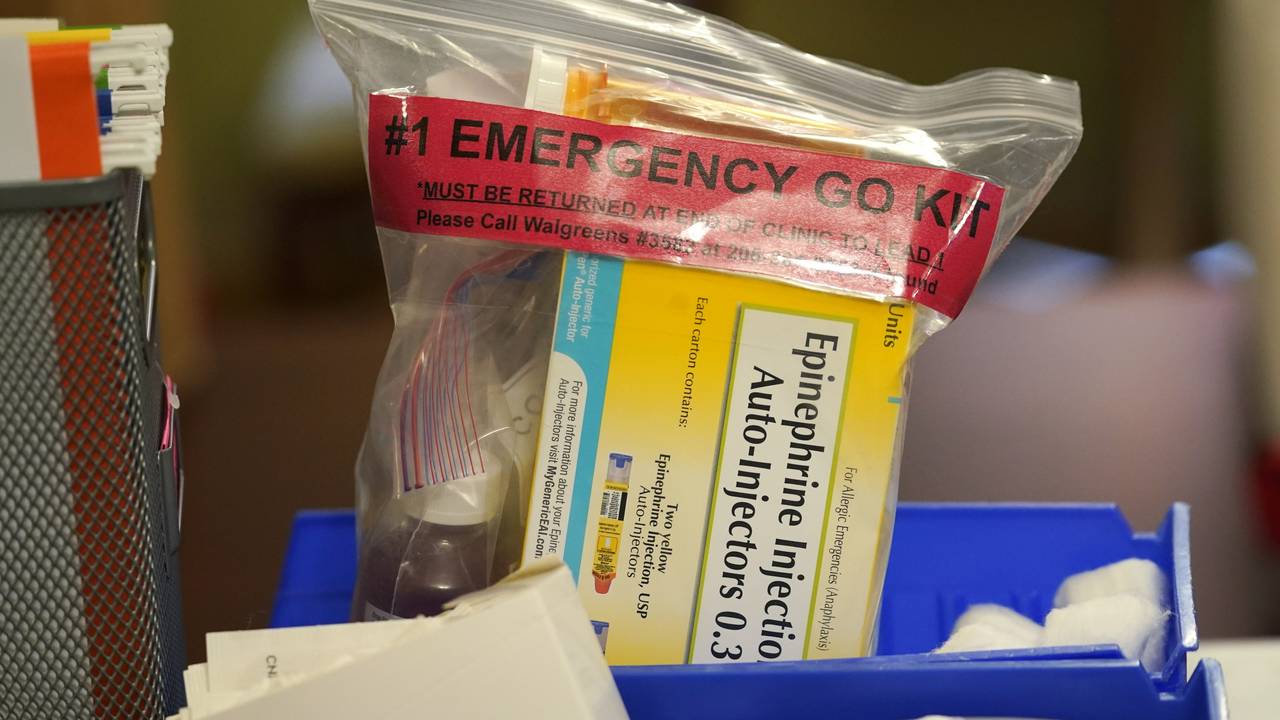 Steeds een tekort aan een ander medicijn: nu is de EpiPen niet te krijgen (Foto: AP Photo/Ted S. Warren via ANP).