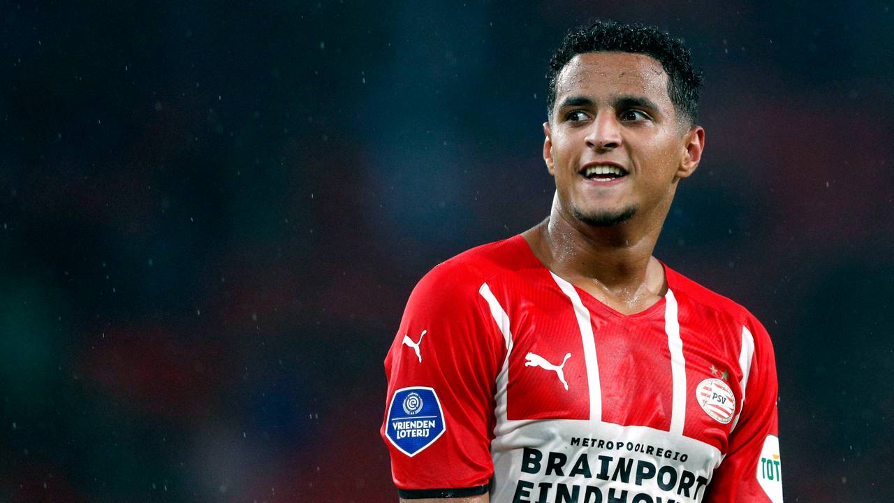 Ihattaren in juli 2021, toen nog in PSV-shirt (foto: ANP/Jeroen Putmans).