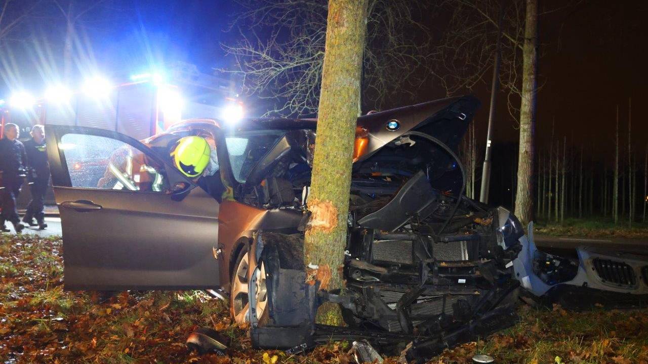 Motorist Injured in Haaren After Crashing into Tree While Under the Influence