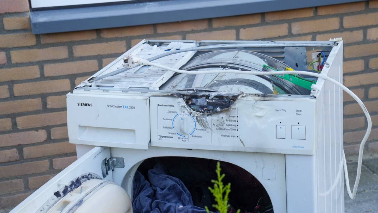 De wasdroger met kortsluiting (foto: Harrie Grijseels/SQ Vision).