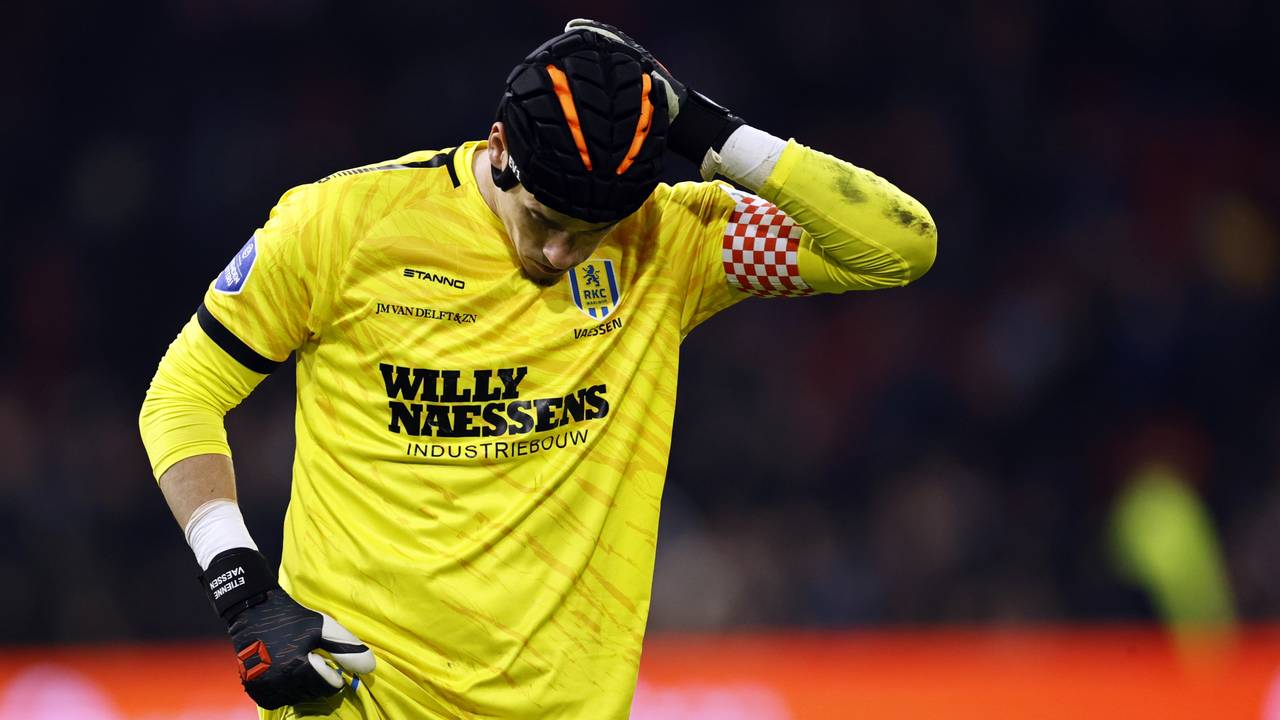 RKC-keeper Etienne Vaessen baalt (Foto: ANP).