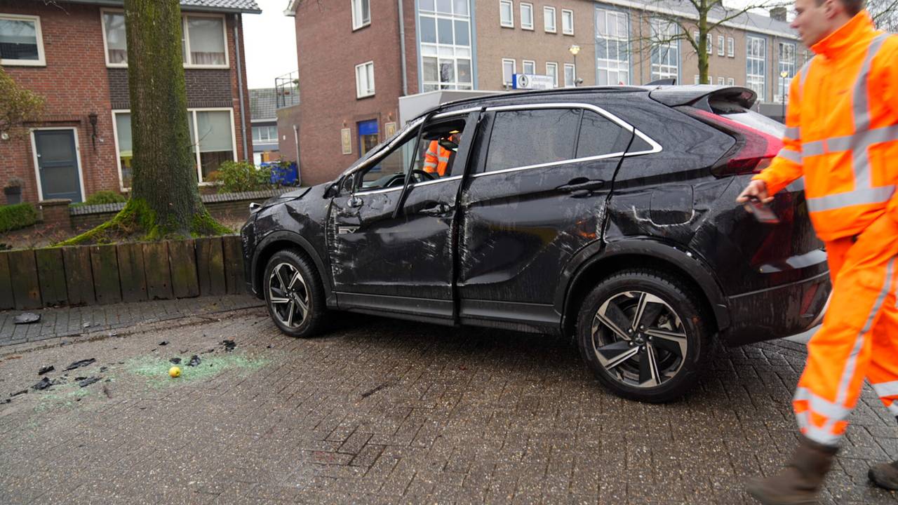 De schade aan de auto was groot (Beeld: SQ Vision).