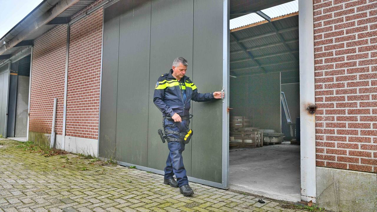 De spullen stonden een loods (Foto: SQ Vision/Rico Vogels).