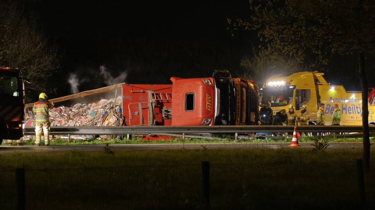 L’A73 fermée après un accident impliquant un camion transportant des déchets ménagers