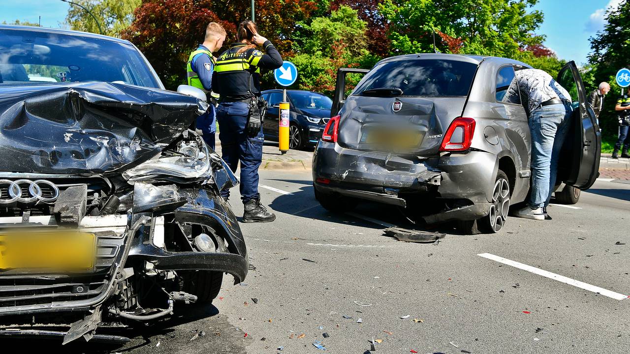 Er is flink wat blikschade (Foto: Rico Vogels/SQ Vision).