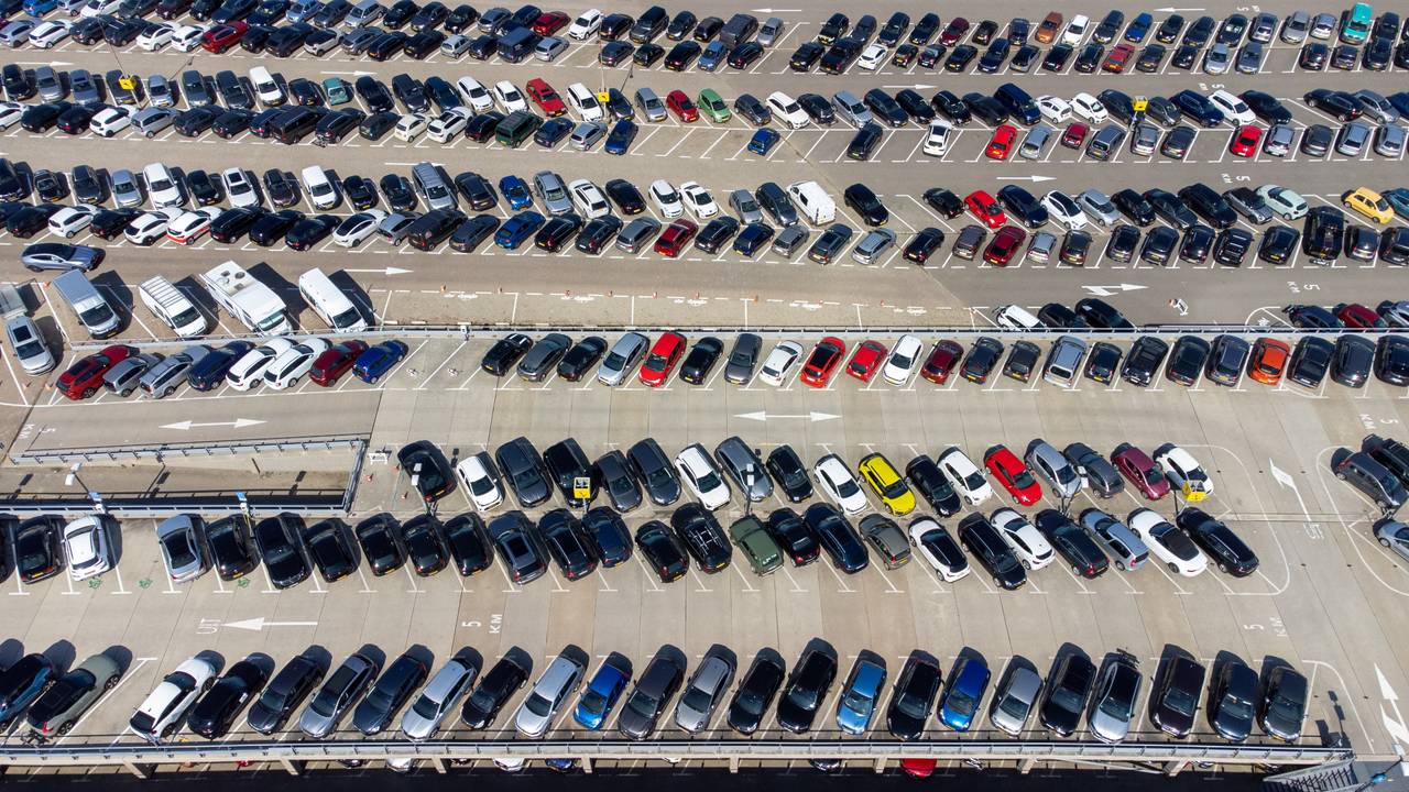 Waar heb je ook alweer je auto geparkeerd? (foto: ANP).