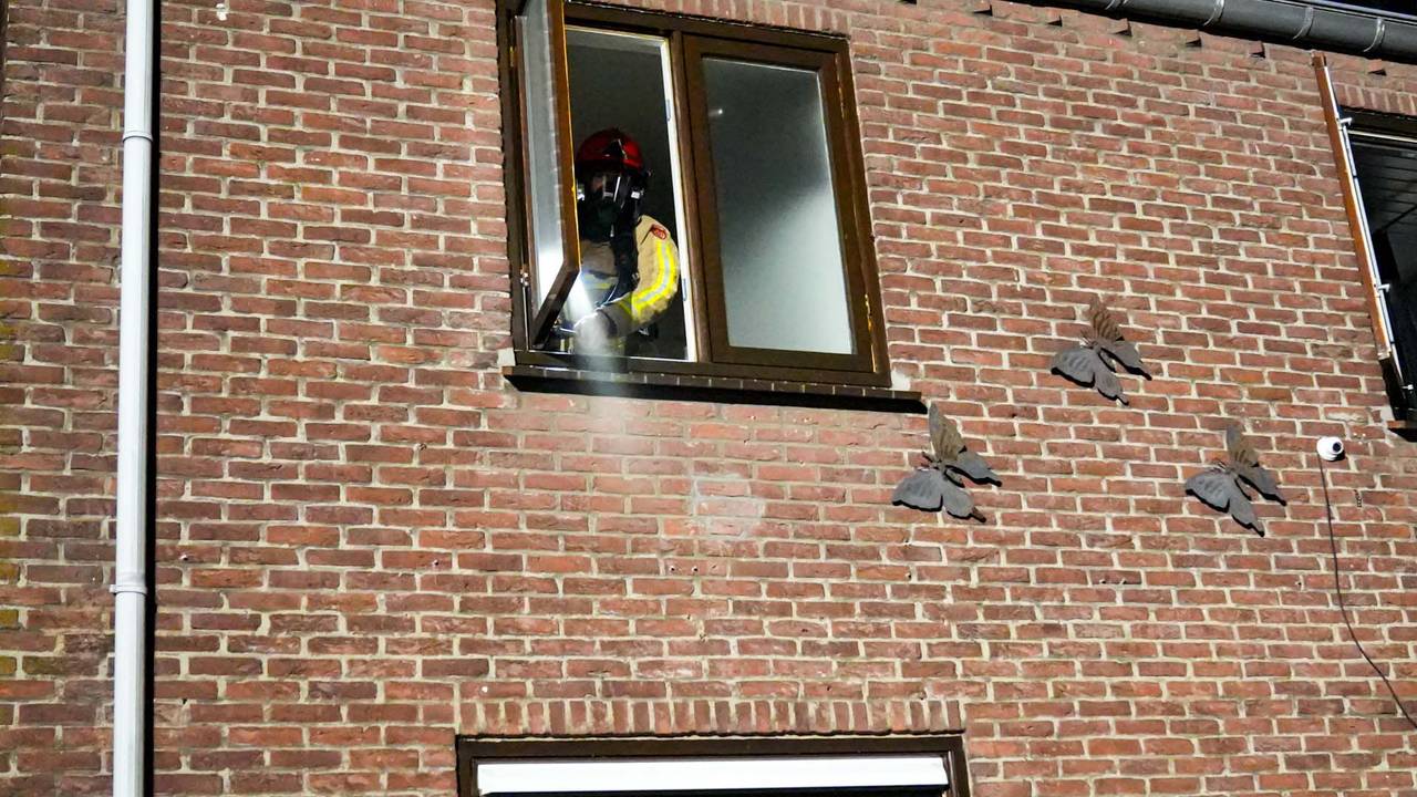 De schade in het huis zou na de brand aanzienlijk zijn (foto: Harrie Grijseels/SQ Vision).