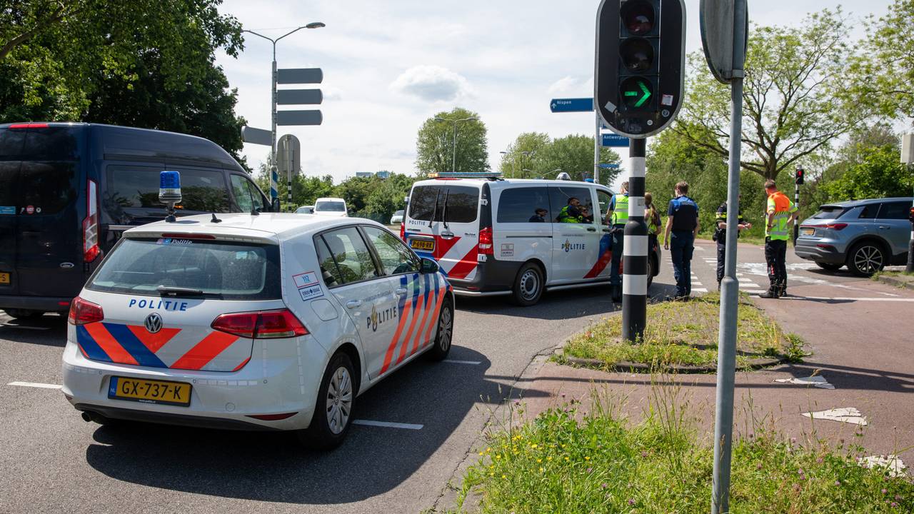 De politie heeft naar de bestuurder van de scooter gezocht (foto: SQ Vision/Christian Traets).