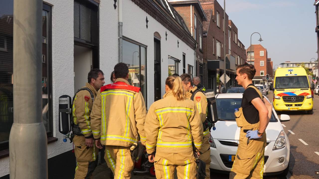 De brandweer kwam naar het huis (foto: SQ Vision/Harrie Grijseels).