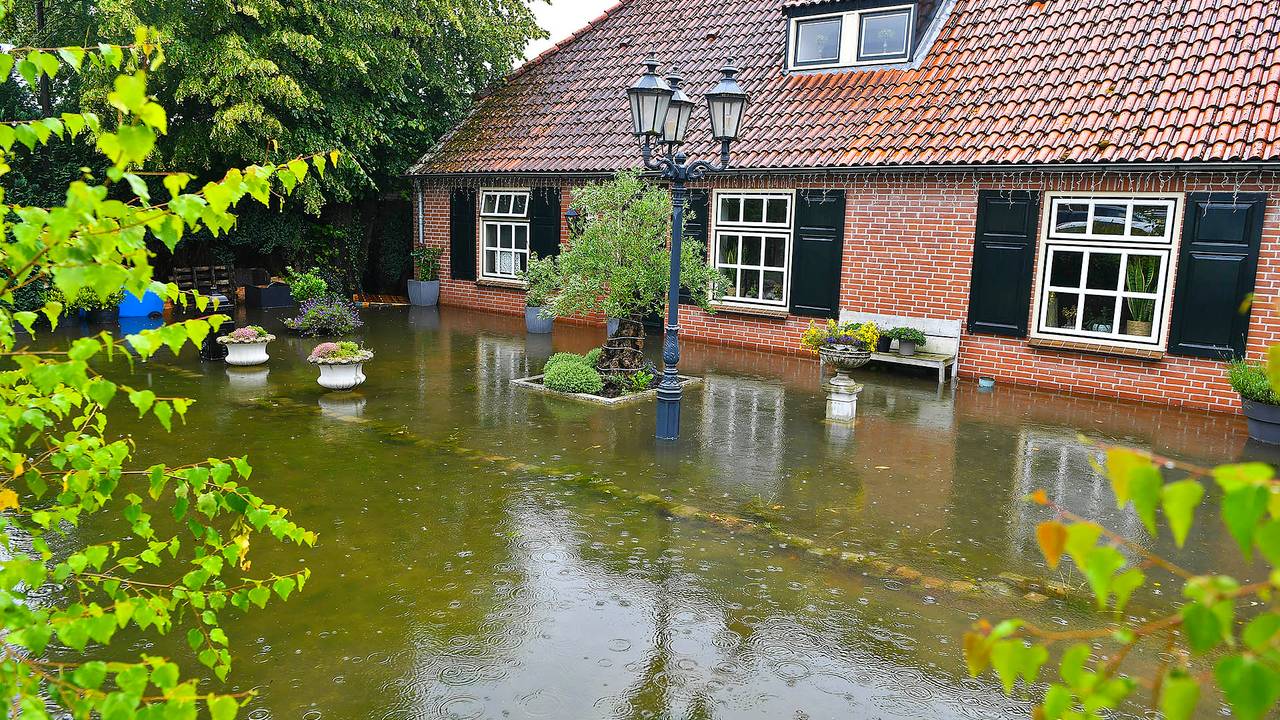 Wateroverlast in Veldhoven (foto: Rico Vogels / SQ Vision).