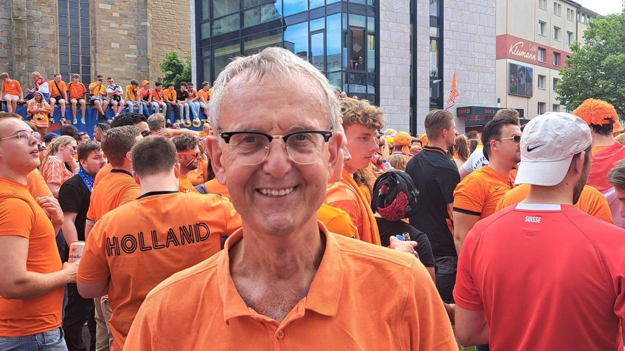 Jan Paanakker uit Velp denkt dat we naar de finale gaan (foto: Leon Voskamp / Omroep Brabant)