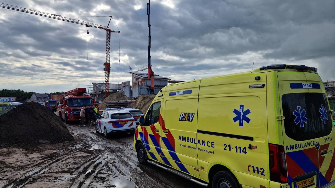 Man overleden bij ongeluk op bouwplaats in Uden.