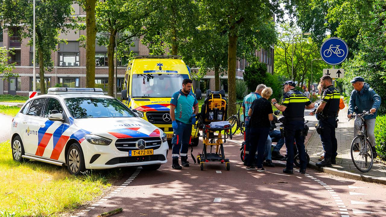 De hulpdiensten kwamen naar de plek van het ongeluk (foto: SQ Vision).