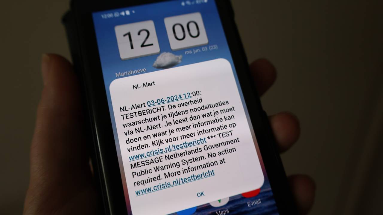 De NL-Alert test van afgelopen juni. Op maandag 2 december 2024 om 12 uur wordt het volgende testbericht verstuurd. (foto: ANP).