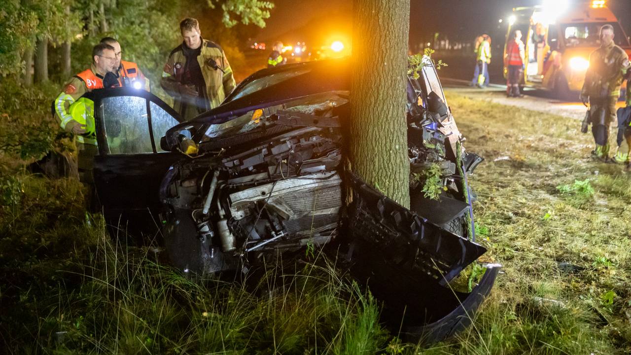 Drie gewonden bij ongeluk op A58, snelweg afgesloten.