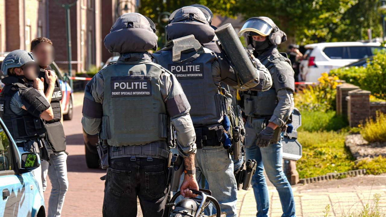 Naast het 'normale' arrestatieteam was ook de DSI ter plaatse (foto: SQ Vision).