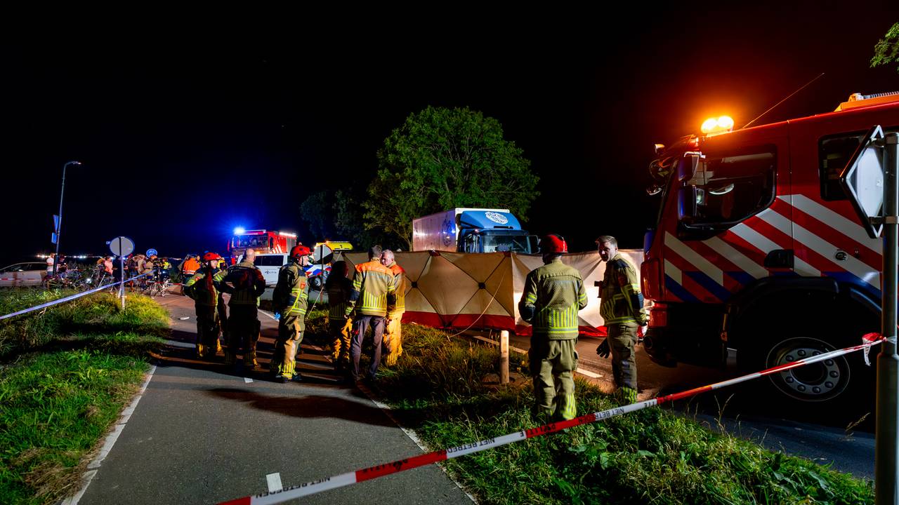Waarschijnlijk verleende de bestuurder van een auto geen voorrang (Foto: Jurgen Versteeg / SQ Vision)