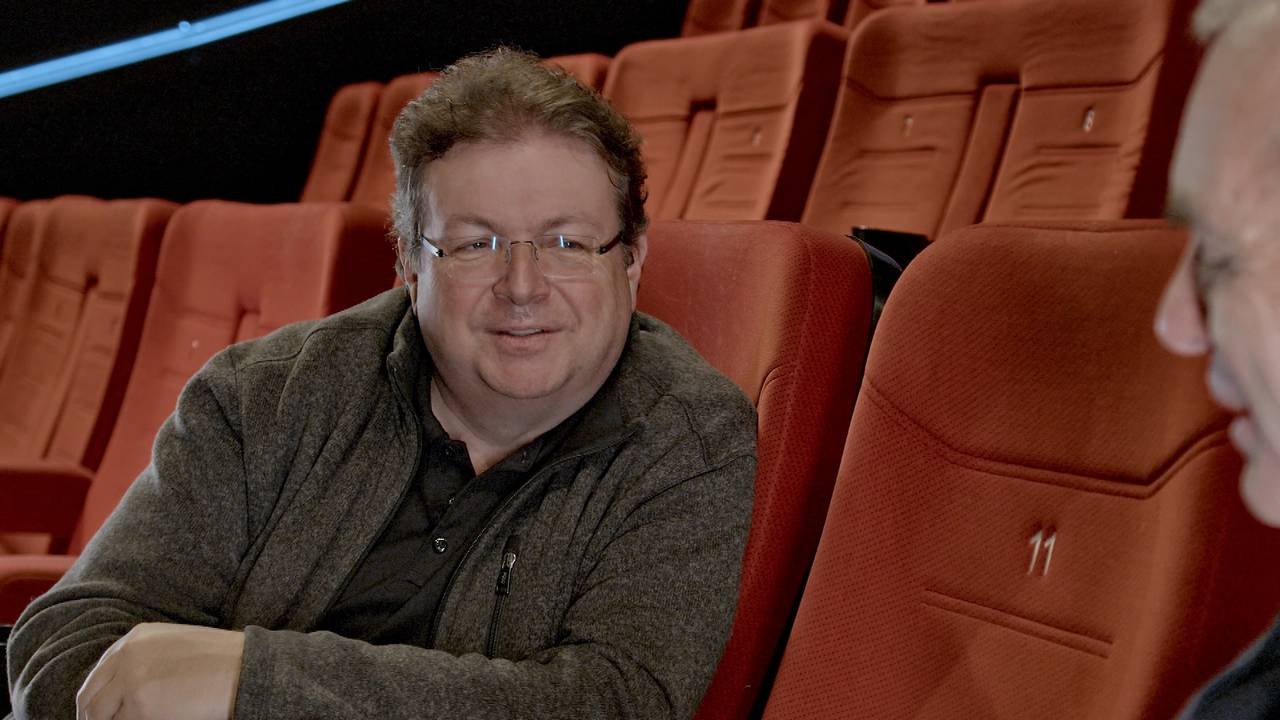 Regisseur Roel Reiné uit Eindhoven op een plek waar het voor hem allemaal om draait: de bioscoop