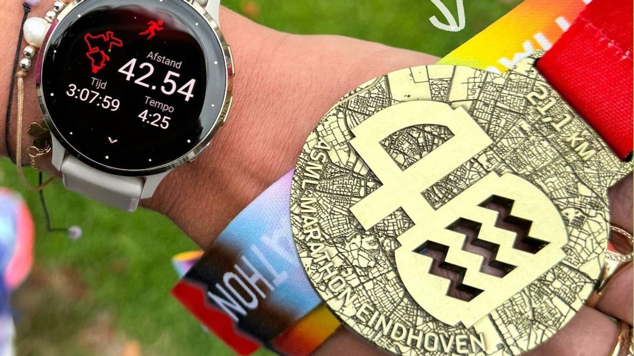 Lotte van Leeuwen kreeg de verkeerde medaille (bron: Instagram @lottleeuw).