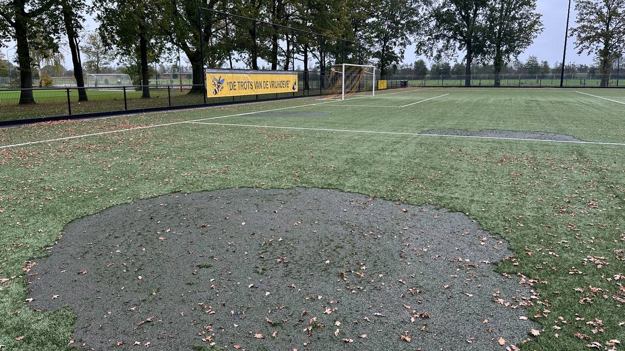 Schade op het kunstgrasveld van SSC'55