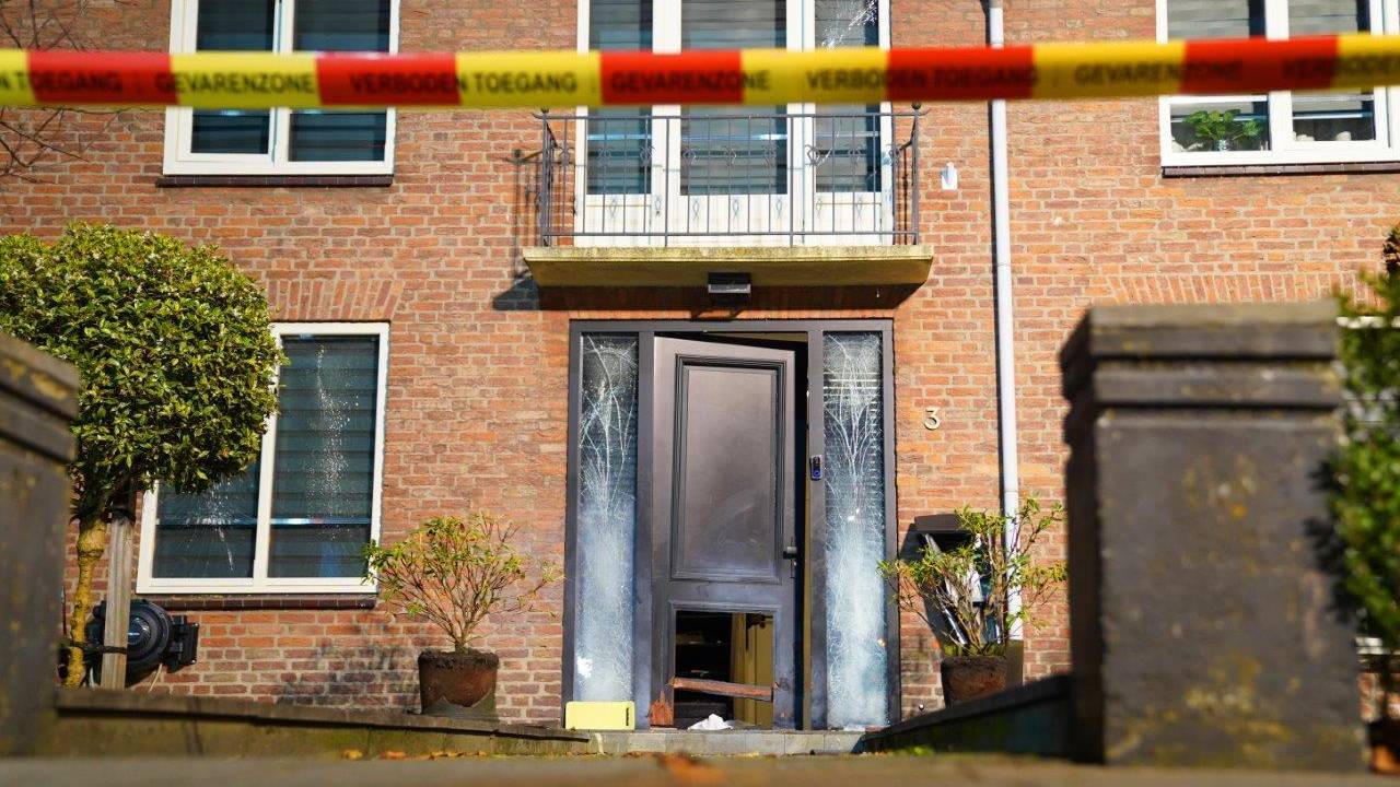 De schade na de explosie in Nieuwkuijk (foto: Bart Meesters/SQ Vision).