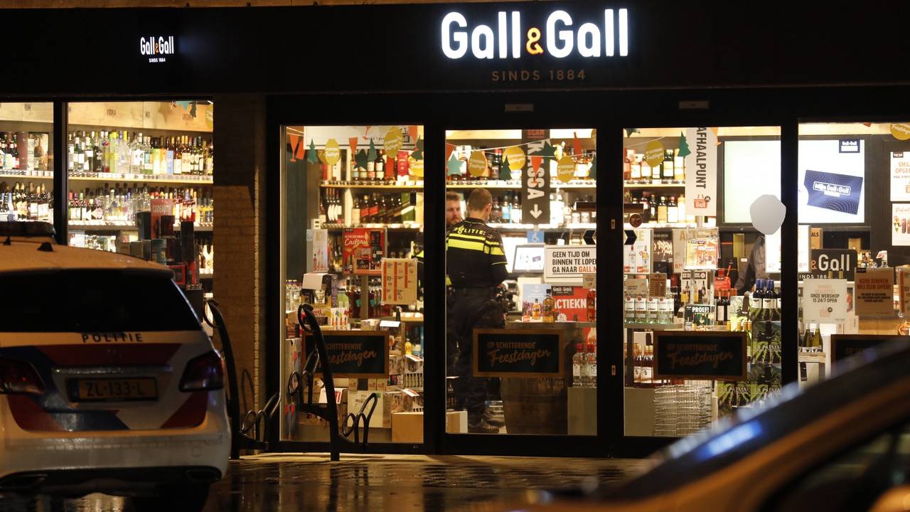 Een overval bij de Gall&Gall (foto: Christian Traets/SQ Vision).