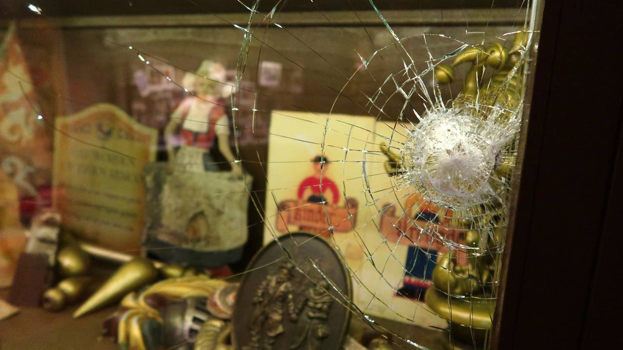 De barst in de ruit (foto: X @GypsRoccus).