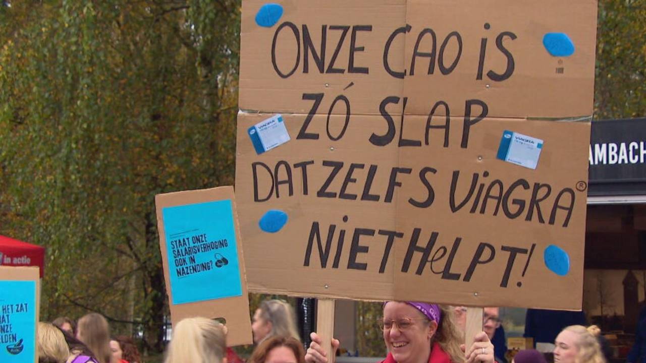 Apotheekassistent Brenda tijdens de staking in Tilburg in oktober vorig jaar (foto: Omroep Brabant).