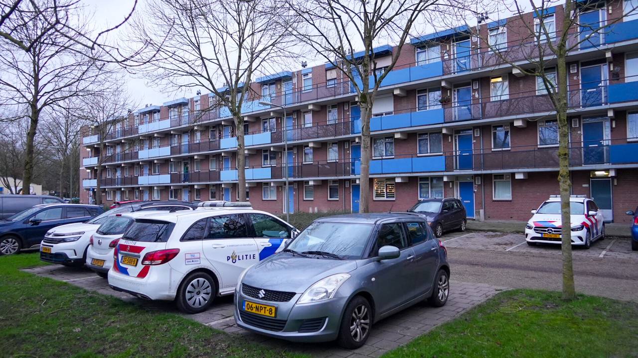 Het complex waar de overleden persoon is gevonden (foto: Gabor Heeres/SQ Vision).: