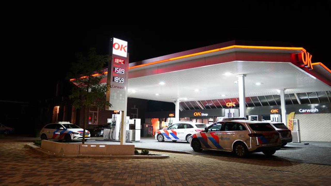 Het OK-tankstation in Heeswijk-Dinther, waar de man op 18 september toesloeg (foto: Bart Meesters/SQ Vision).